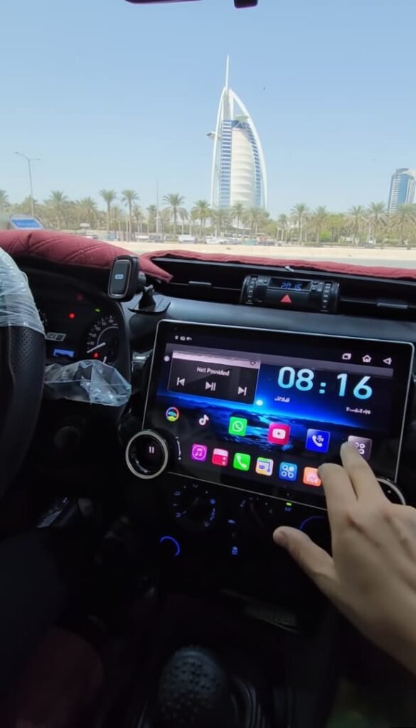 تركيب شاشة تويوتا هايلوكس